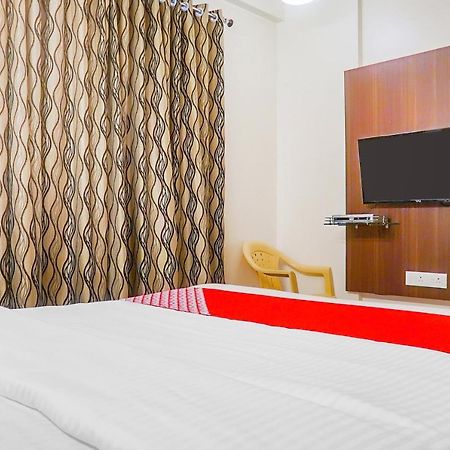 Oyo 15541 Pearl Inn 푸네 외부 사진